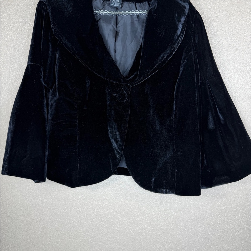 Willi Smith Black Velvet Women's Cape Jacket‎